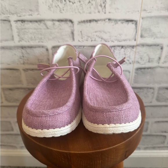 Women’s purple with white slip on sneaker loafers lightweight Size 7 - Picture 3 of 5